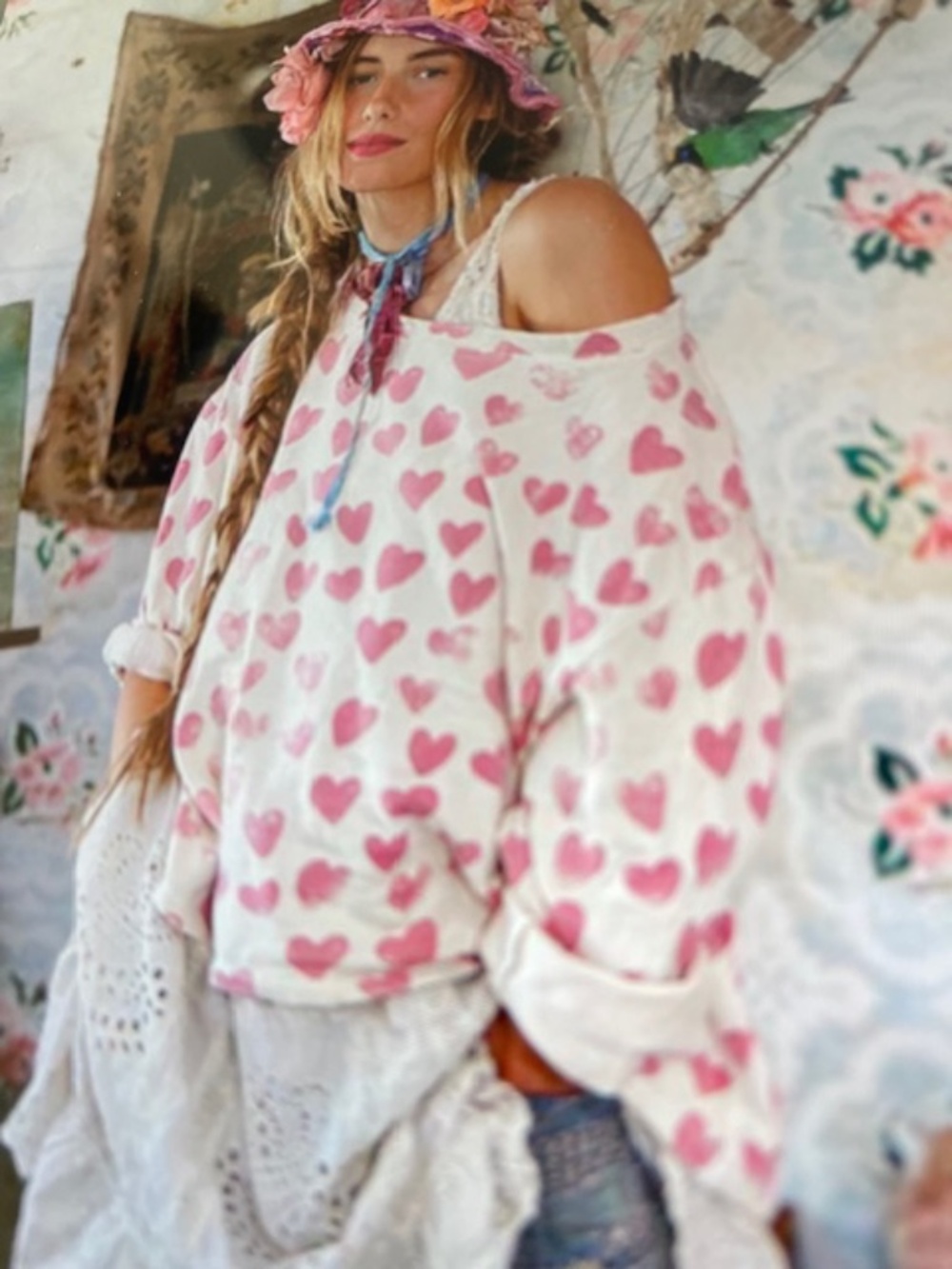 Magnolia Pearl Heart Sweat Shirt one size fits most